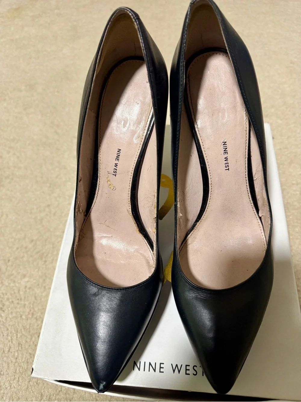 Nine West Women's Black Pointed-Toe Pumps Size 9.5M